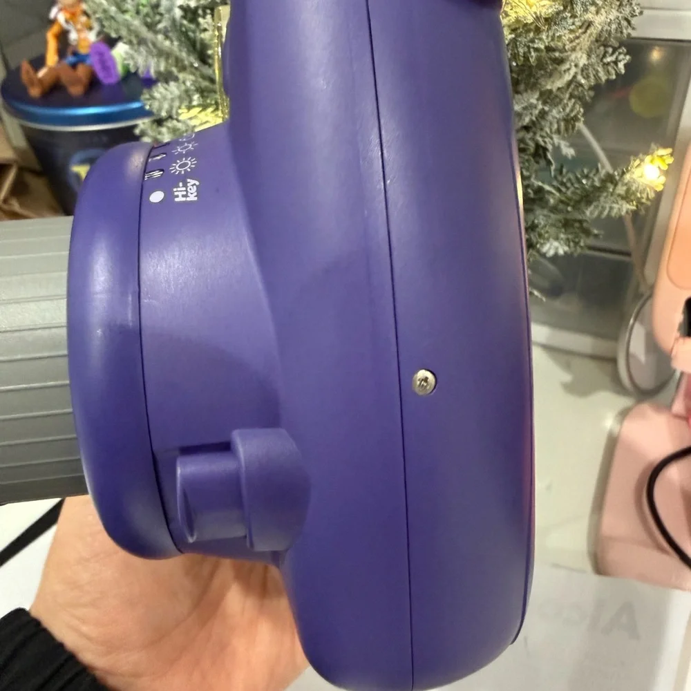 Fujifilm Instax Mini 8 in Vibrant Purple